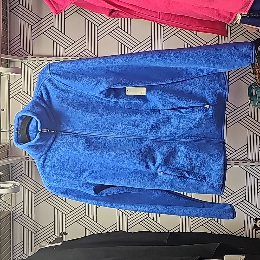 64 Ladies Fleece Nwt